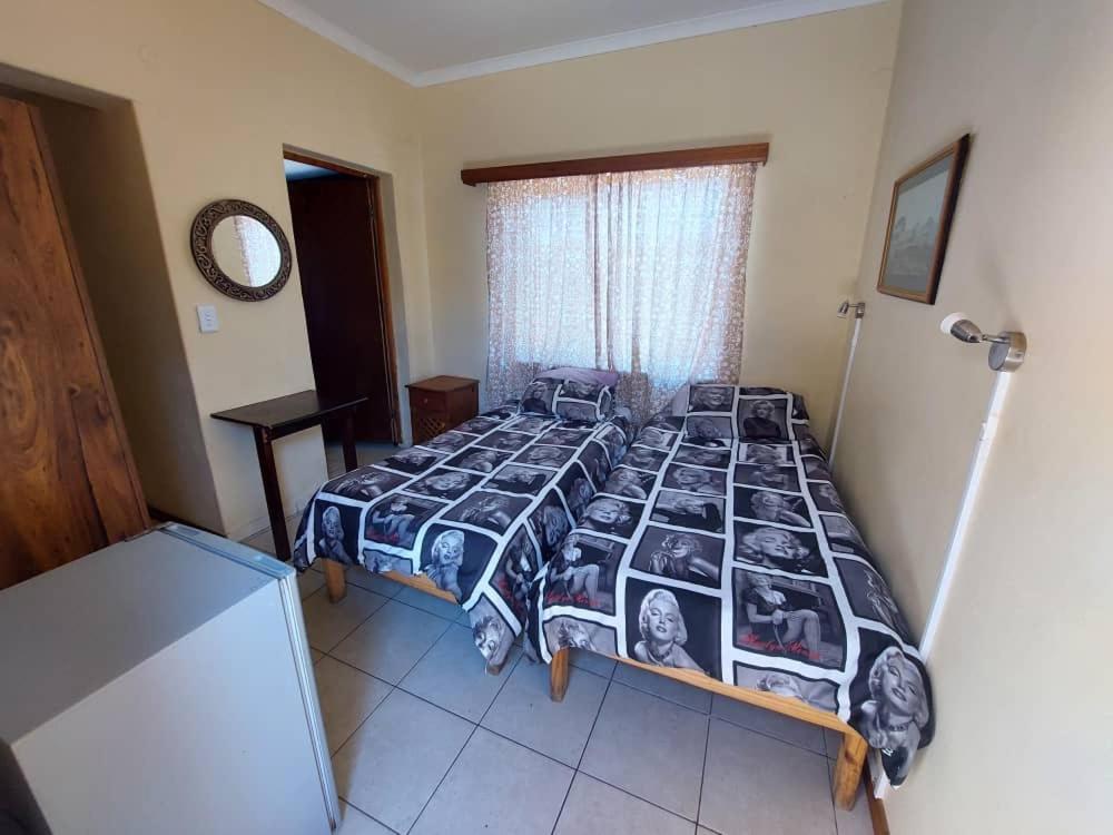 Namibia Skipper Services Walvis Bay Esterno foto
